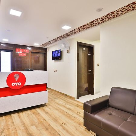 Hotel O Red Apple Αχμπανταμπάντ Εξωτερικό φωτογραφία