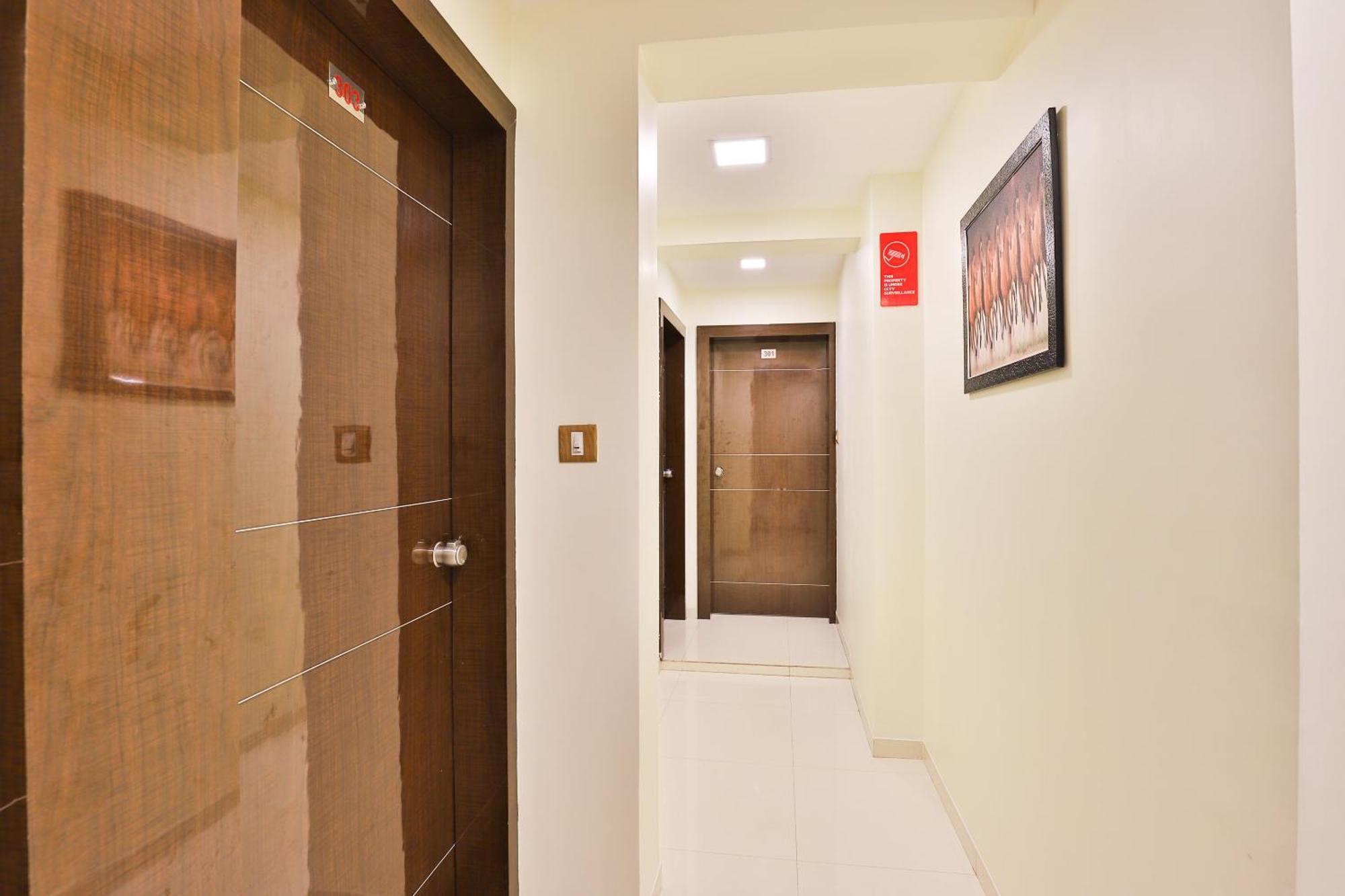 Hotel O Red Apple Αχμπανταμπάντ Εξωτερικό φωτογραφία
